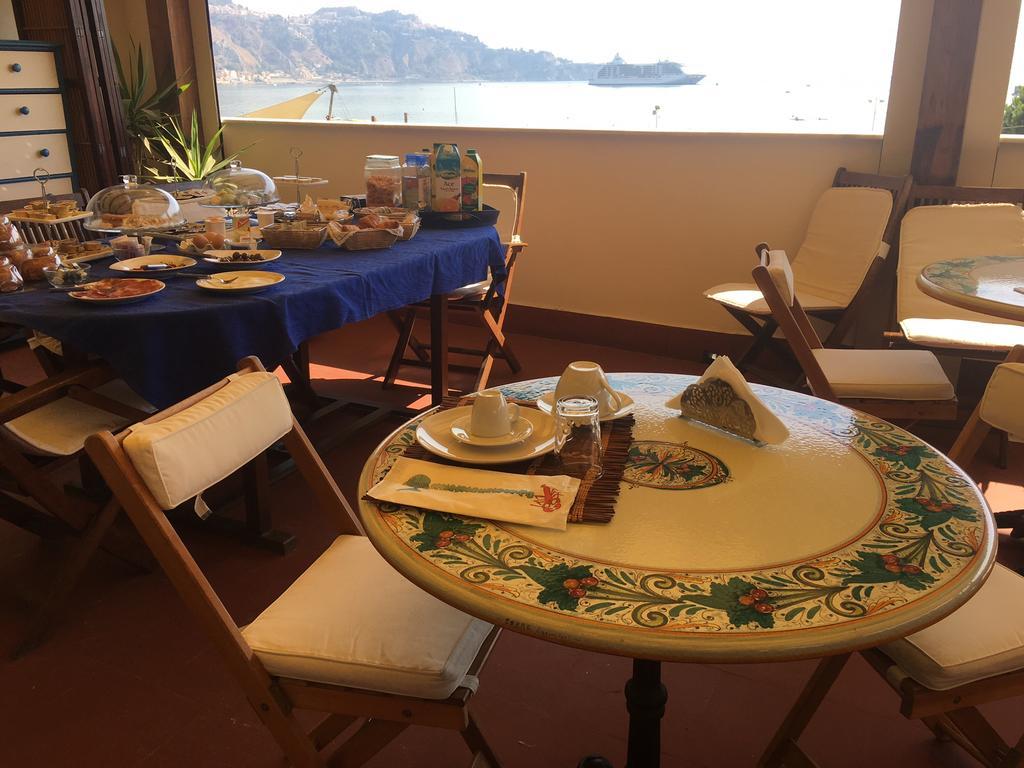 B&B Baia Delle Sirene Giardini Naxos Eksteriør bilde