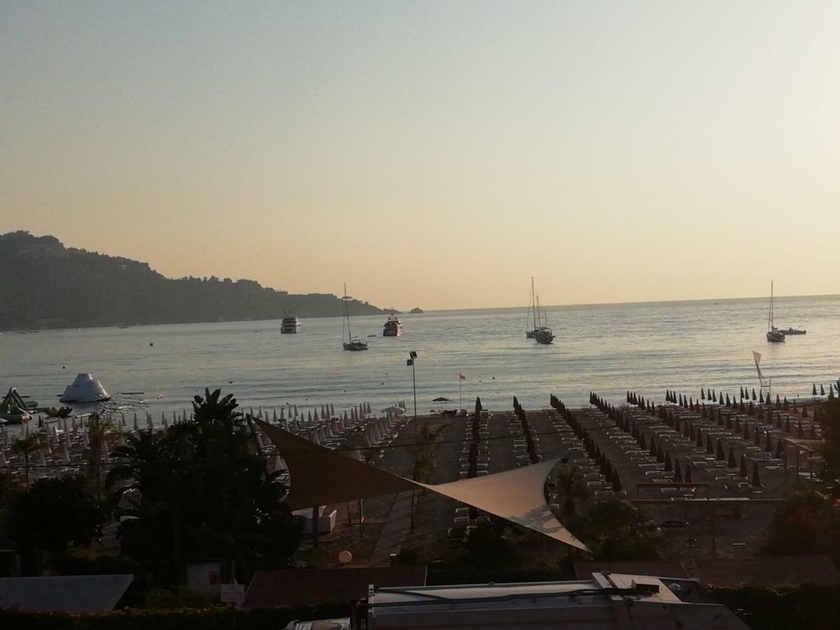 B&B Baia Delle Sirene Giardini Naxos Eksteriør bilde